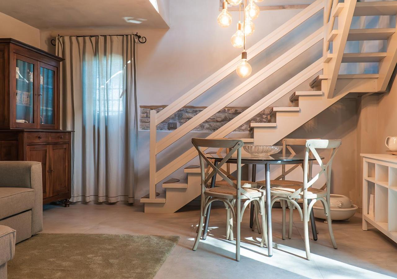 Casale Gambini Apartment Quattro Castella Luaran gambar